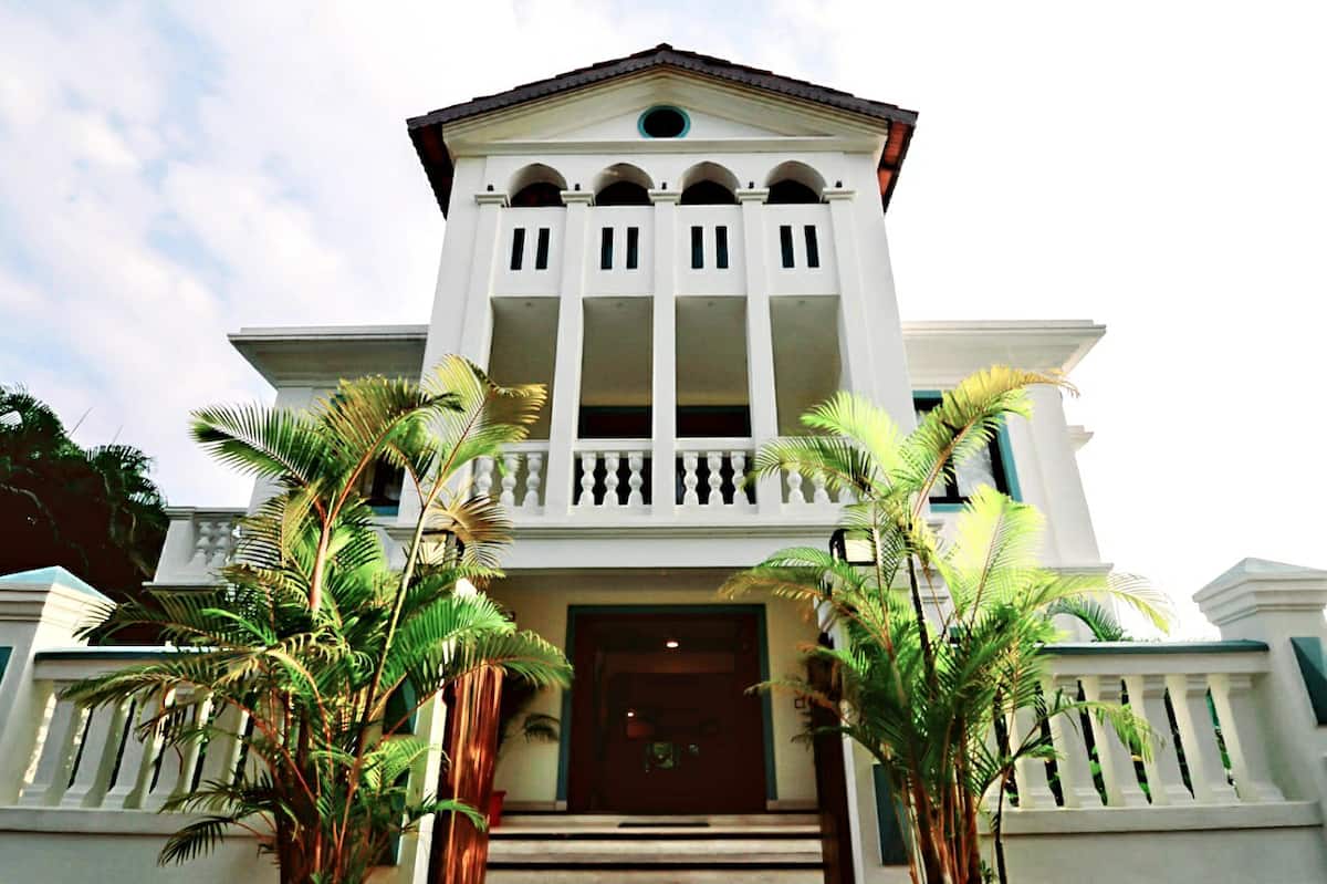 Read more about the article Royal 4 BHK Luxury Pool Villa @ Anjuna, Goa (CF Villa)