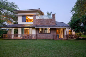Luxurious 5 bhk villa in the heart of Alibaug